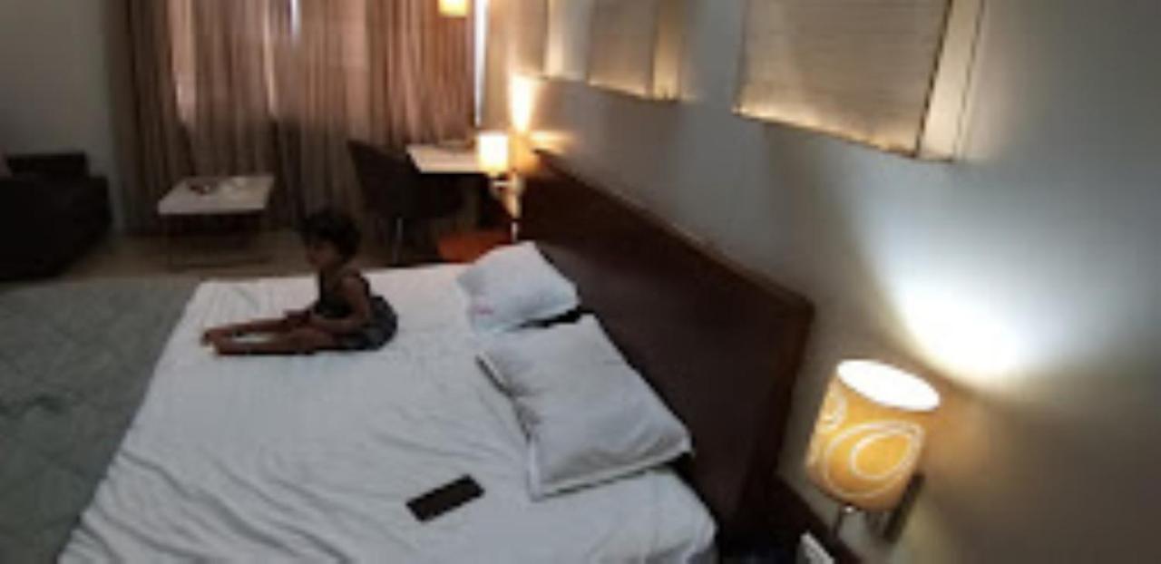 Hotel Maratha Residency,Ratnāgiri Eksteriør billede